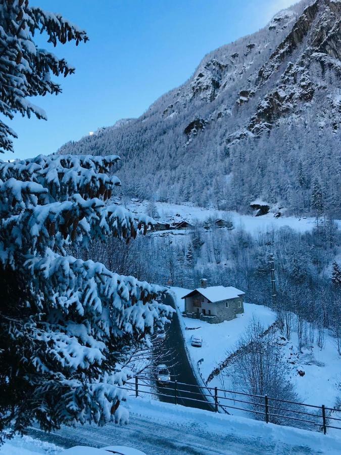 Casa Vacanze Nora Chamois Exterior foto